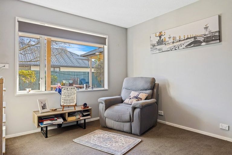 Photo of property in 15 Thornley Place, Woodend, 7610