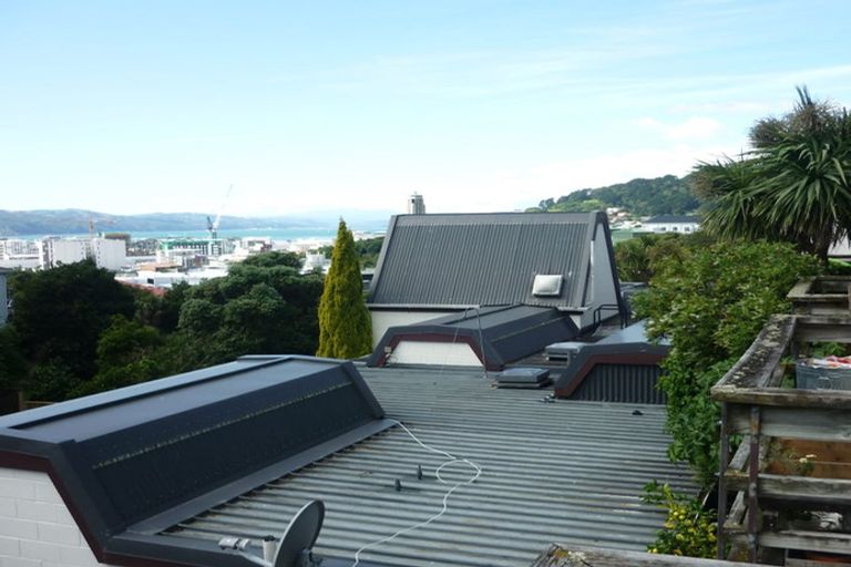 Photo of property in Sherwood Mews, 28l Bidwill Street, Mount Cook, Wellington, 6021