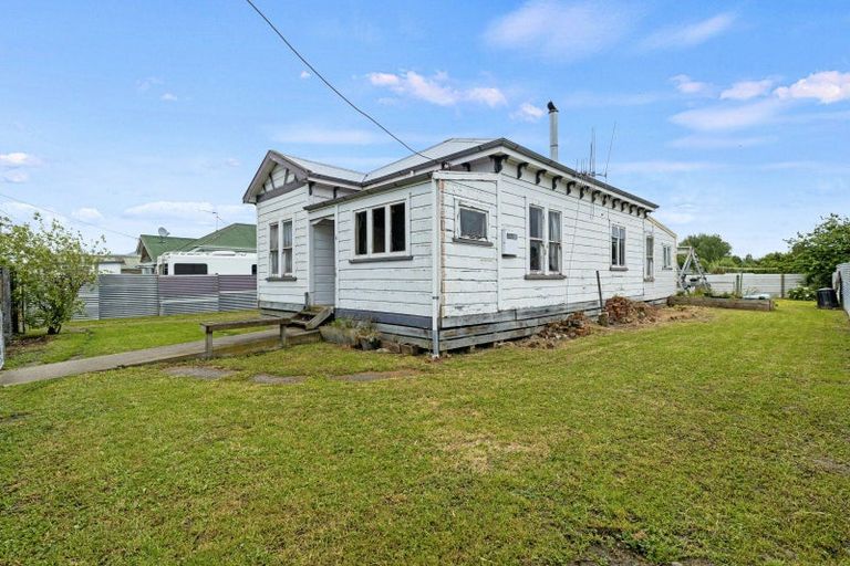 Photo of property in 6 Alexandra Street, Marton, 4710