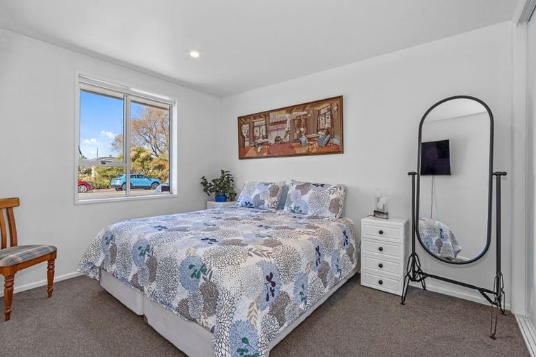 Photo of property in 1/4 Dilworth Street, Riccarton, Christchurch, 8011