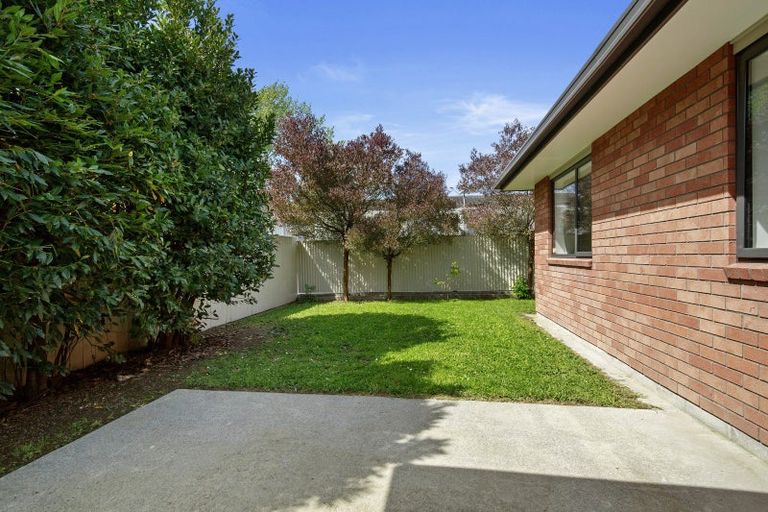 Photo of property in 3a Savage Crescent, Upper Hutt Central, Upper Hutt, 5018