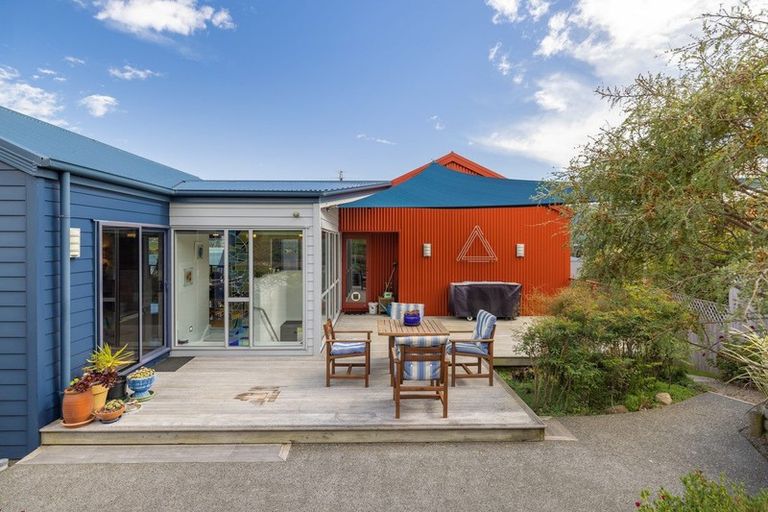 Photo of property in 9 Muriwai Drive, Diamond Harbour, Lyttelton, 8971