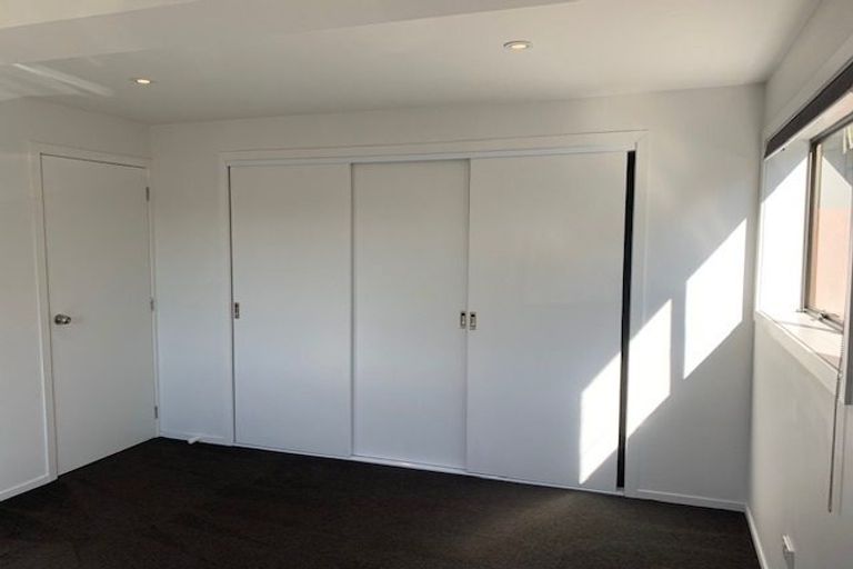 Photo of property in 13 Lendenfeld Drive, Papatoetoe, Auckland, 2025