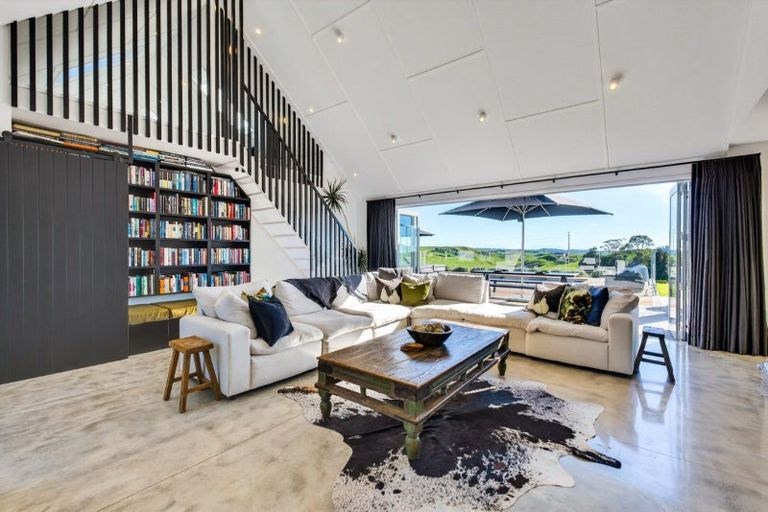 Photo of property in 1232 Taihape Road, Sherenden, Hastings, 4179