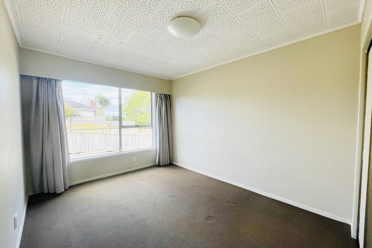 Photo of property in 72 Ridge Road, Howick, Auckland, 2014