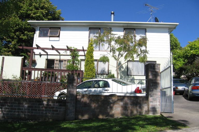 Photo of property in 13 Lendenfeld Drive, Papatoetoe, Auckland, 2025