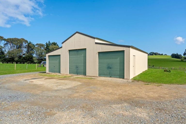 Photo of property in 11 Hinahina Road, Owaka, 9586