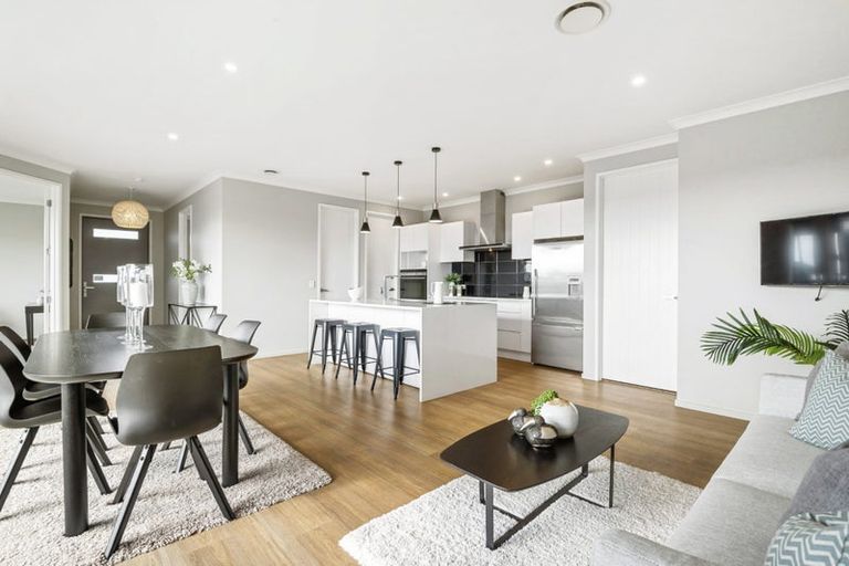 Photo of property in 16 Major Henry Greens, Silverdale, 0932