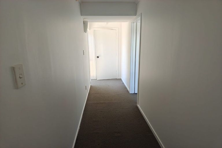 Photo of property in 29 Kelman Road, Kelston, Auckland, 0602