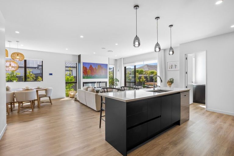 Photo of property in 11 Cutfield Lane, Kumeu, 0810