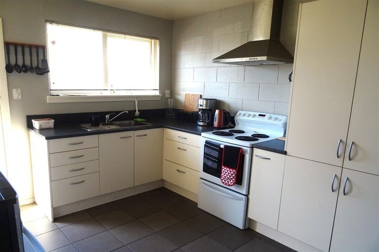 Photo of property in 1/494 Hereford Street, Linwood, Christchurch, 8011