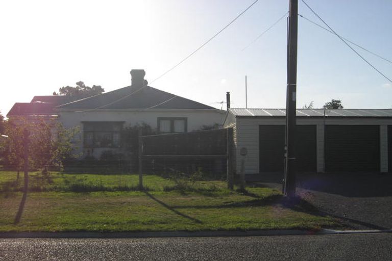 Photo of property in 1 Kimberley Road, Darfield, 7510