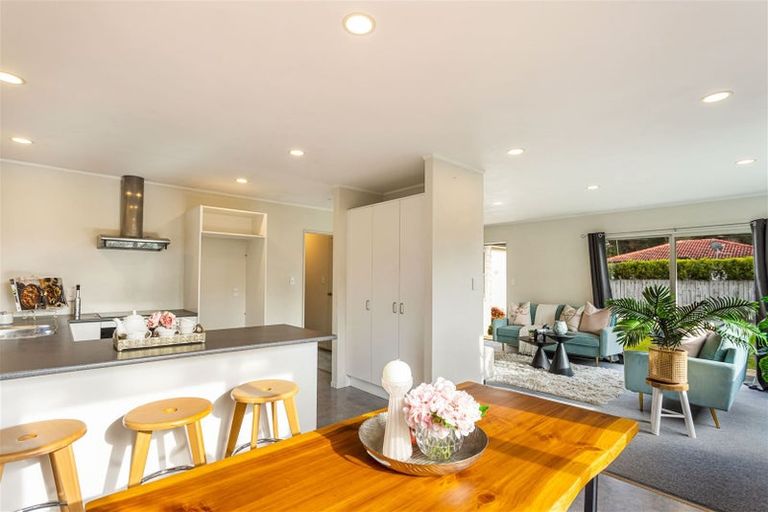 Photo of property in 34a Birdwood Road, Swanson, Auckland, 0612