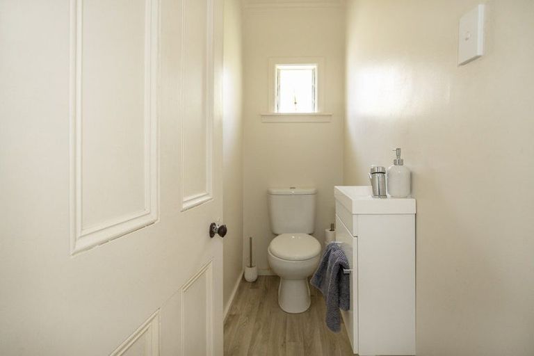 Photo of property in 9 Ure Street, South Hill, Oamaru, 9400