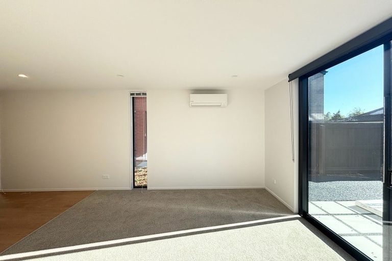 Photo of property in 1/88 Holly Road, St Albans, Christchurch, 8014