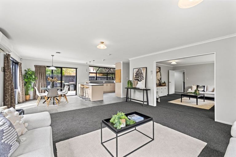 Photo of property in 15 Willoughby Lane, Parklands, Christchurch, 8083