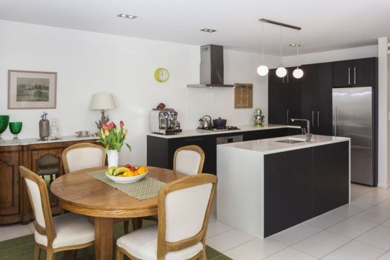 Photo of property in 11a Pavilion Crescent, Hillmorton, Christchurch, 8024