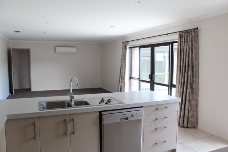 Photo of property in 7 Trauzer Place, Flagstaff, Hamilton, 3210