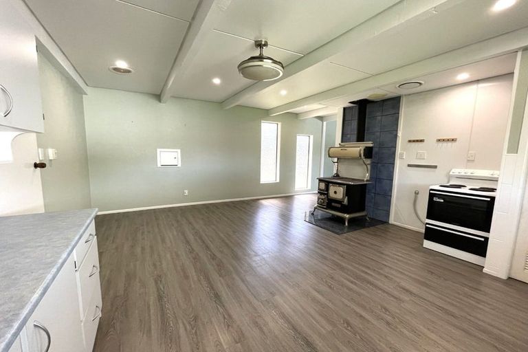 Photo of property in 35 Brown Street, Inglewood, 4330