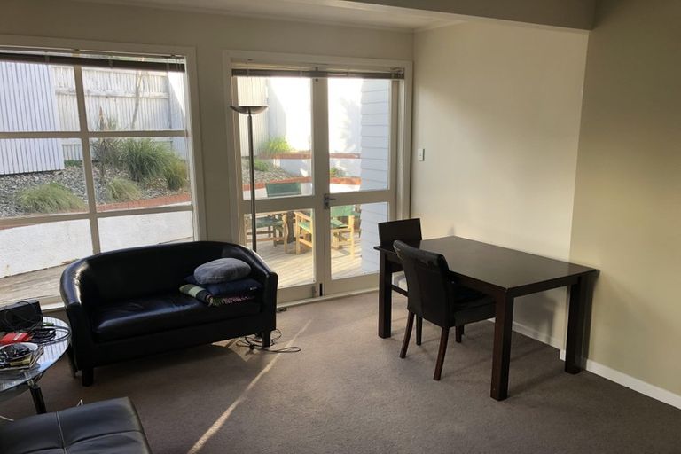 Photo of property in 18 Putnam Street, Northland, Wellington, 6012