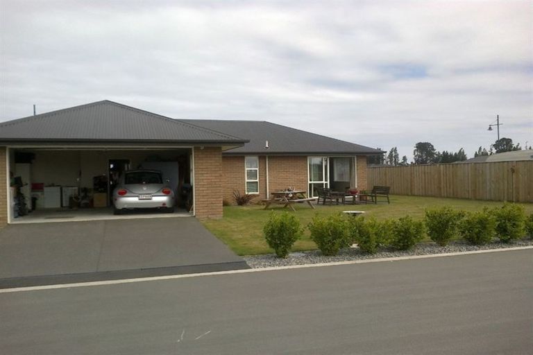 Photo of property in 26 Tahuna Street, Pegasus, 7612