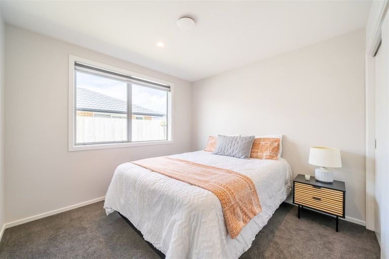 Photo of property in 14 Poulson Grove, Trentham, Upper Hutt, 5018