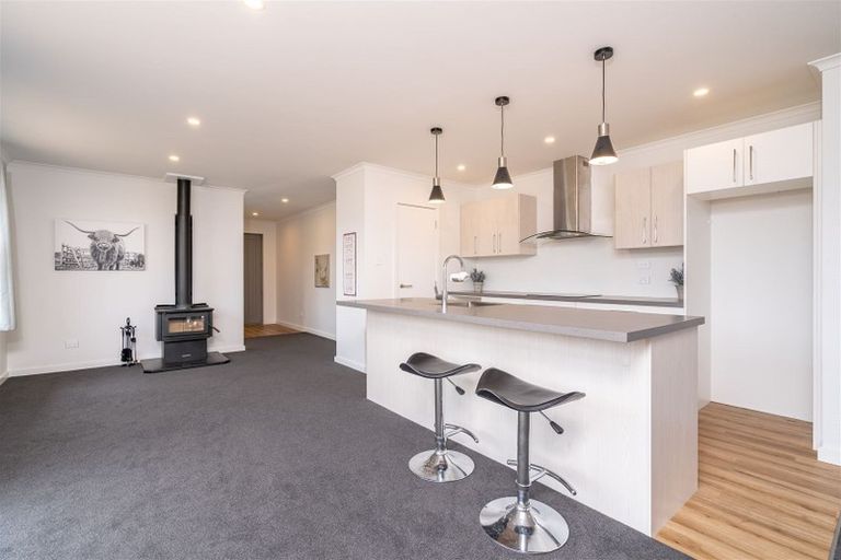 Photo of property in 6 Nore Street, Waihola, Milton, 9073