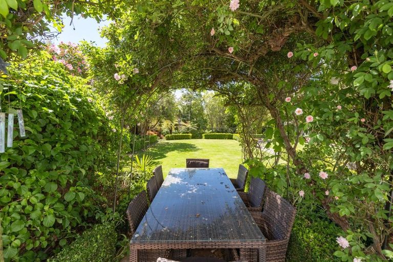 Photo of property in 10 Weka Street, Fendalton, Christchurch, 8041