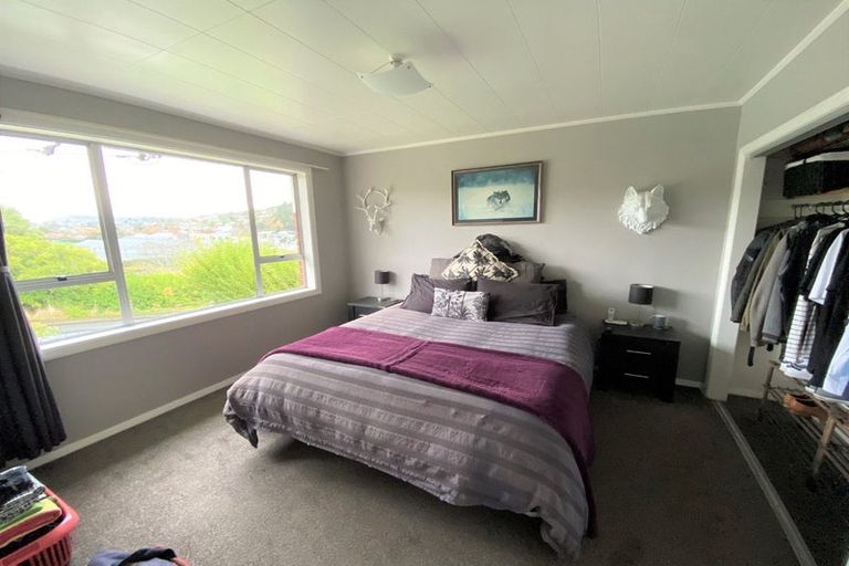 Photo of property in 25 Brockville Road, Glenross, Dunedin, 9011