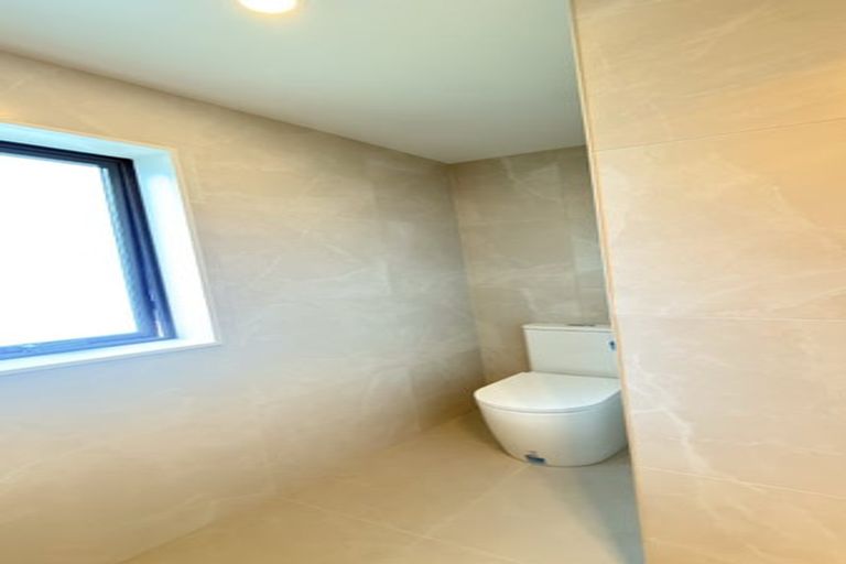 Photo of property in 9d Mander Place, Bucklands Beach, Auckland, 2012