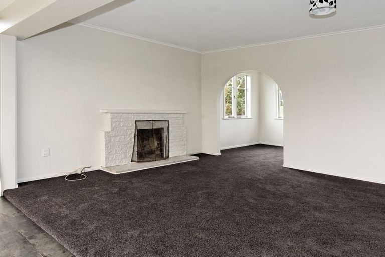 Photo of property in 12 Cutler Street, New Lynn, Auckland, 0600