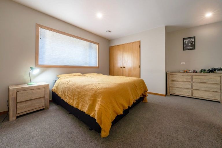 Photo of property in 12 Sycamore Place, Wanaka, 9305