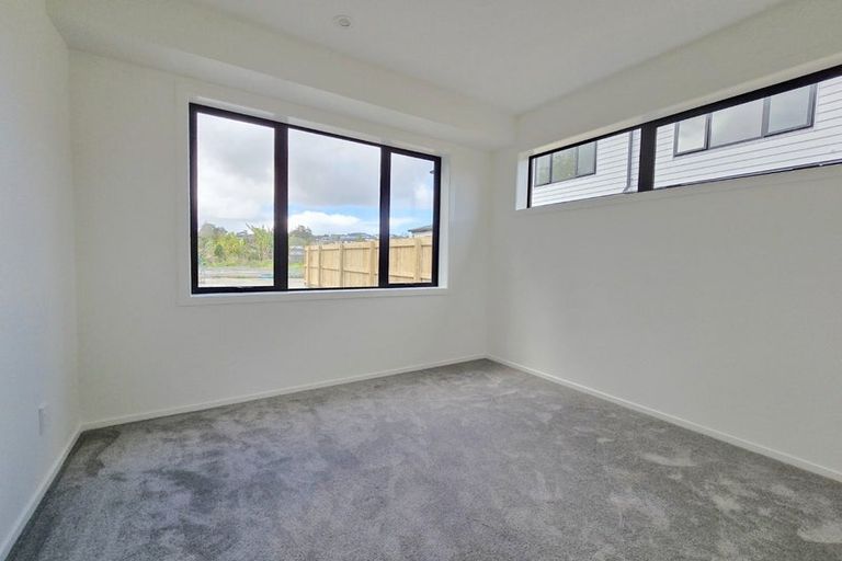 Photo of property in 41a Candia Road, Swanson, Auckland, 0614