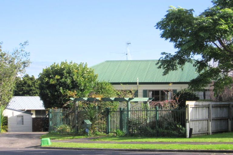 Photo of property in 3 Caley Court, Totara Heights, Auckland, 2105