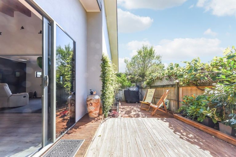 Photo of property in 15 Boons Valley Road, Waikawa, Picton, 7220