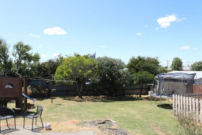 Photo of property in 325 Hazelmere Crescent, Te Awamutu, 3800