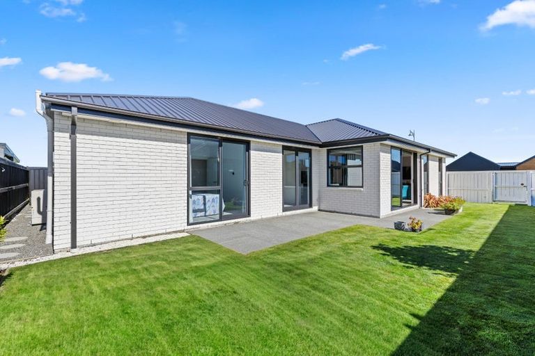 Photo of property in 5 Boag Place, Halswell, Christchurch, 8025