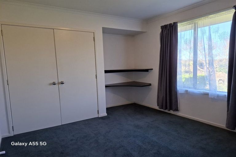 Photo of property in 469 Waitakere Road, Taupaki, Henderson, 0782