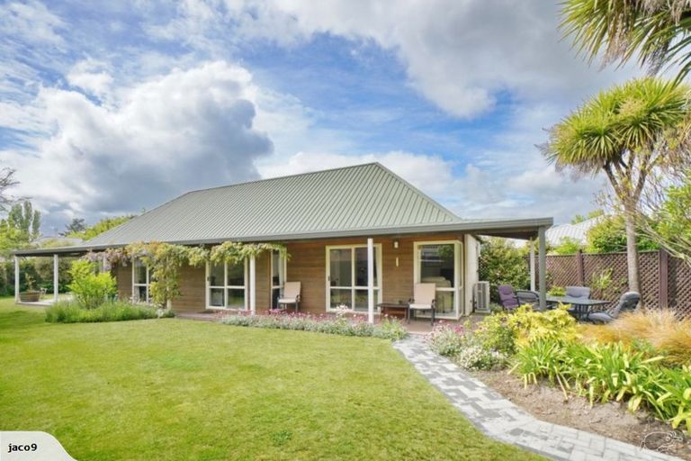 Photo of property in 40 Rickton Place, Rangiora, 7400