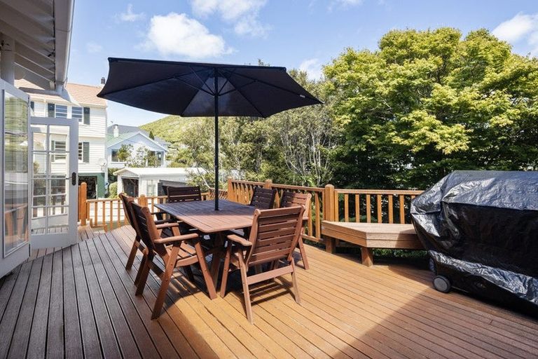 Photo of property in 10 Donald Crescent, Karori, Wellington, 6012