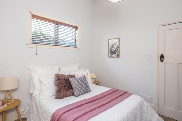 Photo of property in 6 Earls Terrace, Mount Victoria, Wellington, 6011