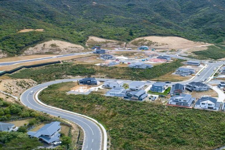 Photo of property in 131 Silverstream Road, Crofton Downs, Wellington, 6035