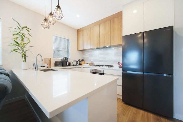 Photo of property in 20 Opoka Street, Takanini, 2110