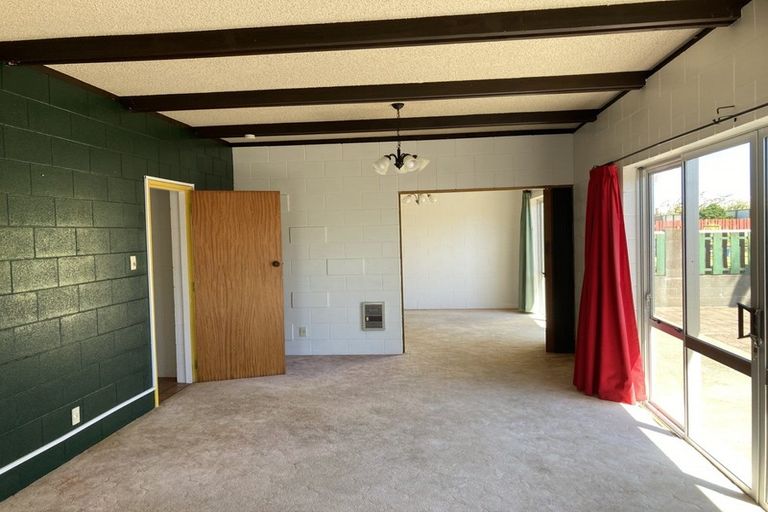 Photo of property in 42 Hume Street, Waitara, 4320