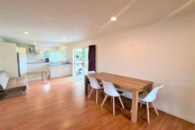 Photo of property in 24 Stewart Gibson Place, Manurewa, Auckland, 2105