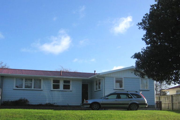 Photo of property in 76 Stillwater Place, Westbrook, Palmerston North, 4412