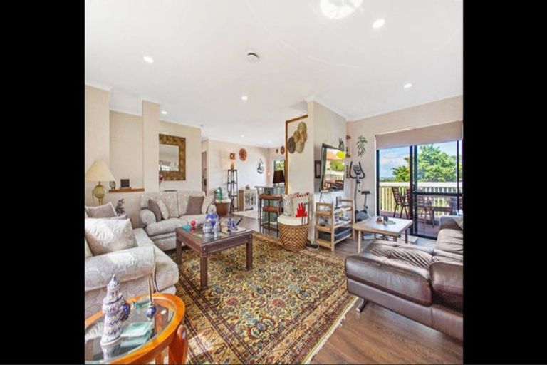 Photo of property in 1 Ashland Place, Weymouth, Auckland, 2103