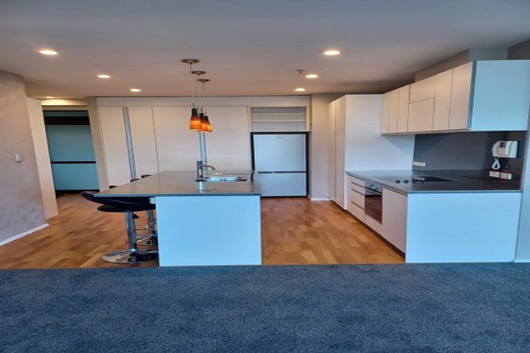 Photo of property in Petone Dental Centre, 1/374 Jackson Street, Petone, Lower Hutt, 5012