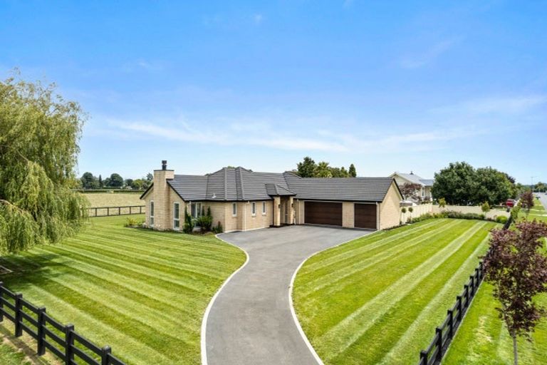 Photo of property in 44 Seachange Drive, Leamington, Cambridge, 3432