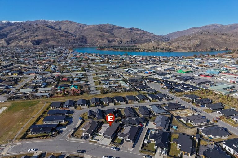 Photo of property in 63 Olds Crescent, Cromwell, 9310